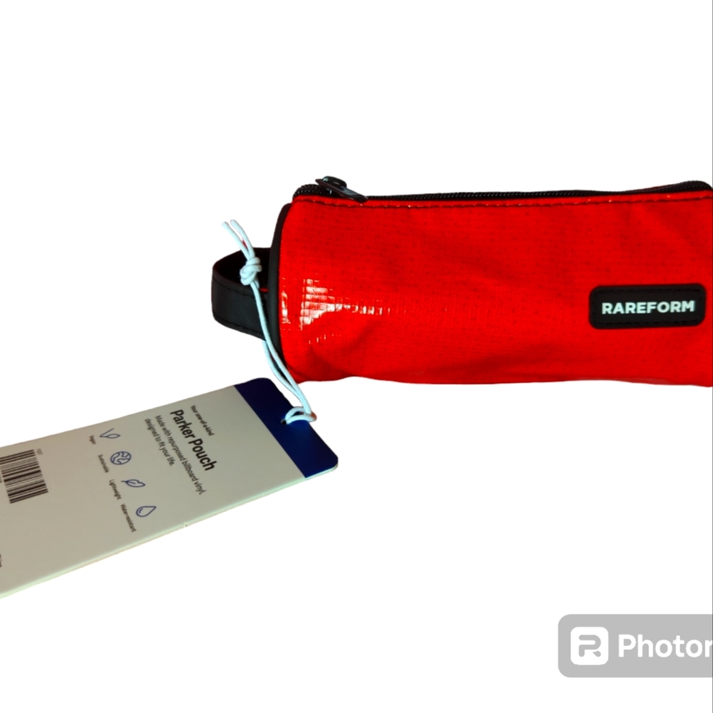 NWT Rareform Parker pouch